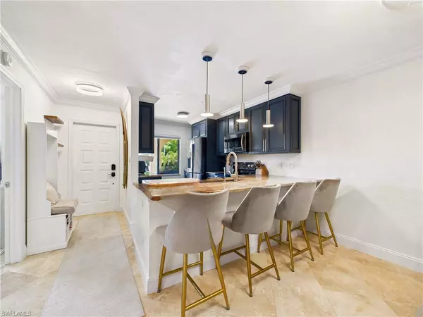 Bonita Springs, FL 34135,9821 Alabama ST #2