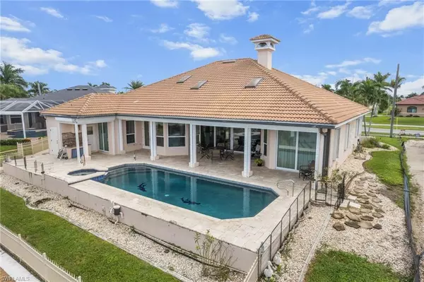 Cape Coral, FL 33914,4310 Sands BLVD