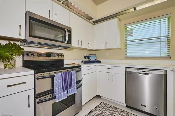 Fort Myers, FL 33912,8192 Breton CIR