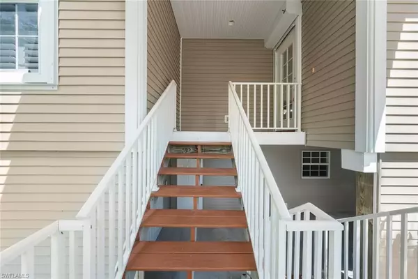 Sanibel, FL 33957,1846 Farm TRL