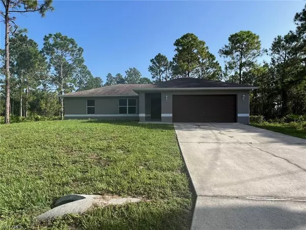 704 W 17th ST, Lehigh Acres, FL 33972