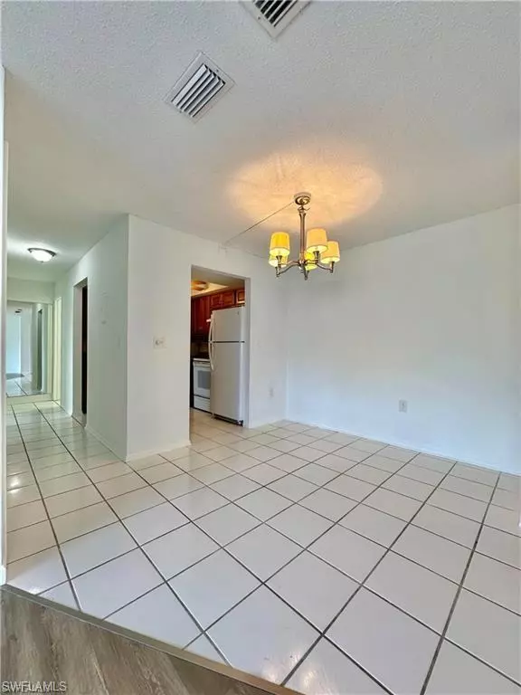 Fort Myers, FL 33901,3704 Broadway #318