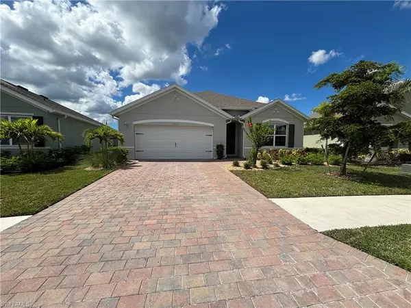 20493 Camino Torcido LOOP, North Fort Myers, FL 33917