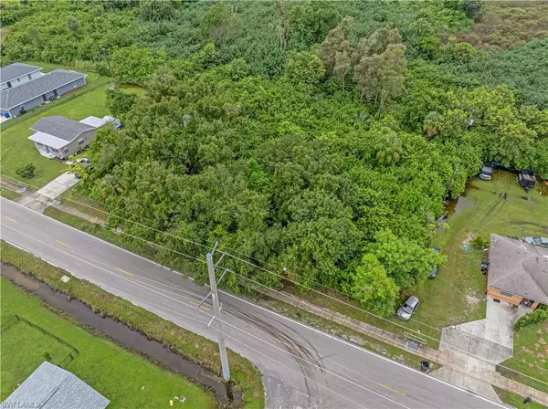 Fort Myers, FL 33916,2682 Ford ST