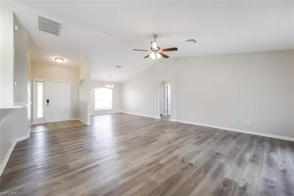 Lehigh Acres, FL 33971,2715 72nd ST W