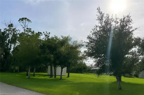 Port Charlotte, FL 33980,1398 Shields ST