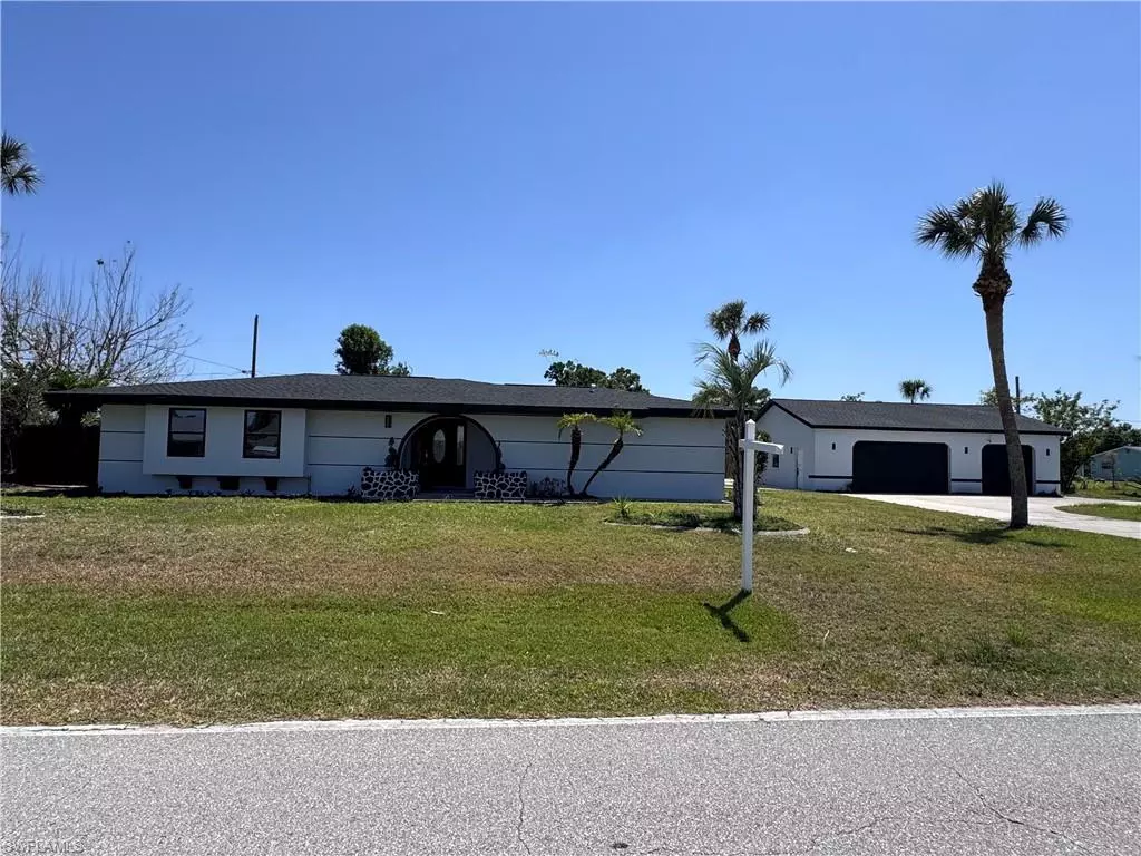 Port Charlotte, FL 33952,20295 Lorenzo AVE