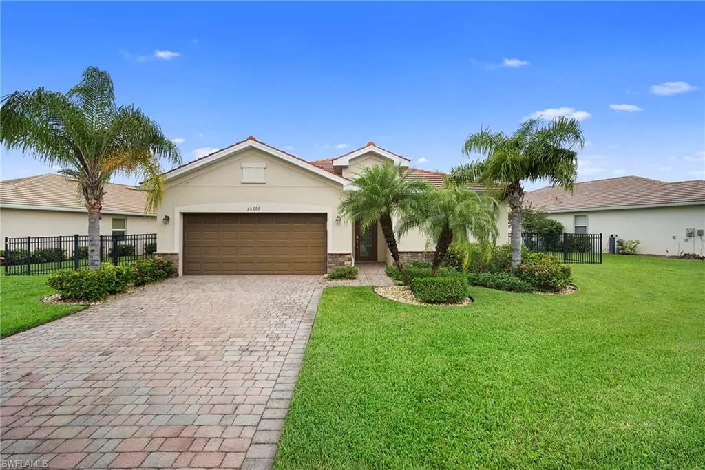 Alva, FL 33920,15699 angelica DR