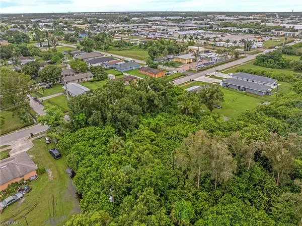 Fort Myers, FL 33916,2722 Ford ST