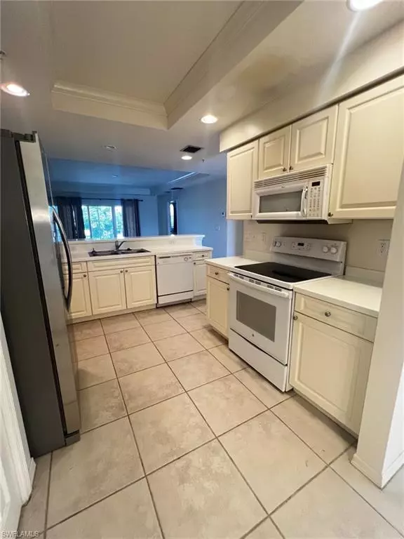 Cape Coral, FL 33990,1785 Four Mile Cove PKWY #323