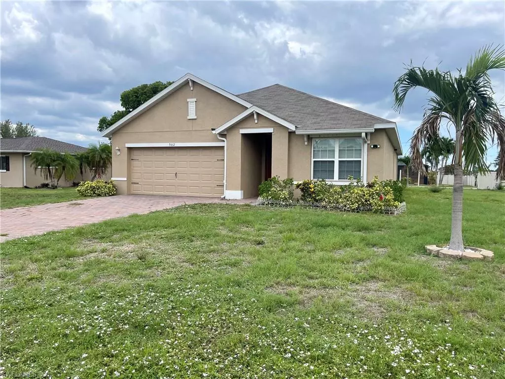 Cape Coral, FL 33904,902 SE 31st TER