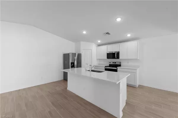 Cape Coral, FL 33909,1005 NE 43RD TER