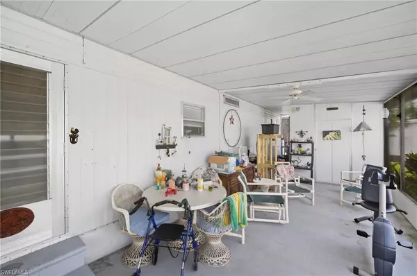 Fort Myers, FL 33908,136 Lexington AVE