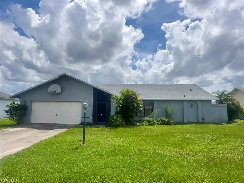 Fort Myers, FL 33967,9382 Pineapple RD