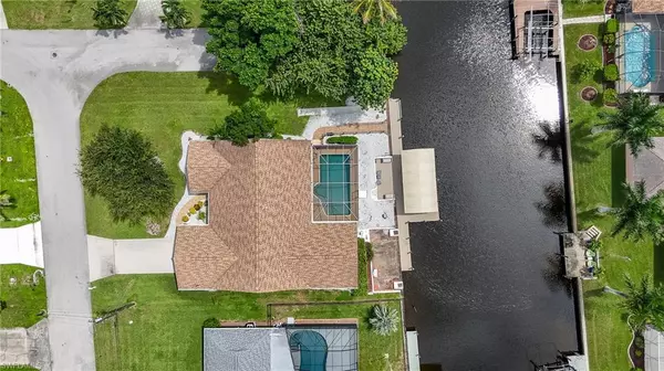 Cape Coral, FL 33990,1928 SE 11th TER