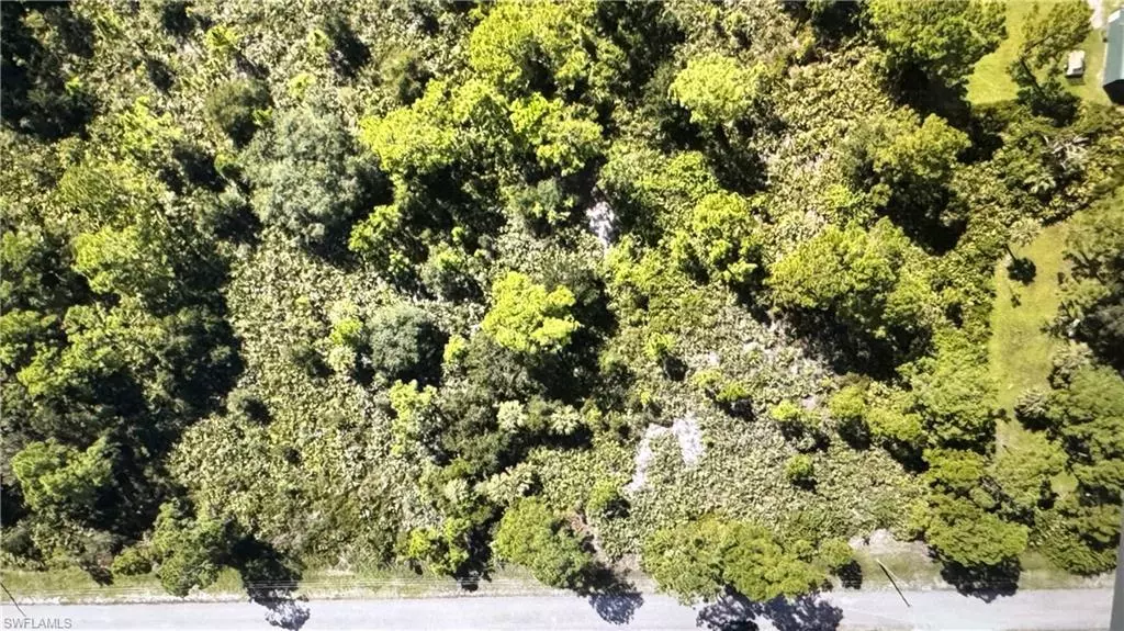 Alva, FL 33920,2109 Moore AVE