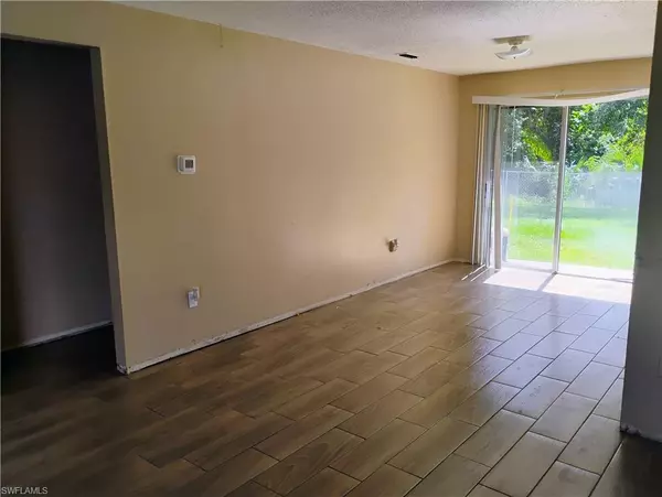 Fort Myers, FL 33905,13841 Fifth ST