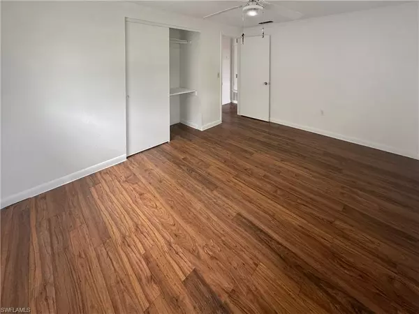 Fort Myers, FL 33907,2189 Barry DR