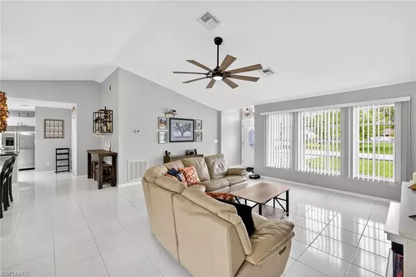 North Fort Myers, FL 33917,16276 Willow Stream LN