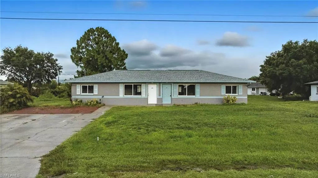 125/127 Gordon AVE S, Lehigh Acres, FL 33973