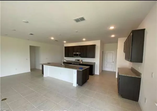 Cape Coral, FL 33993,2032 NW 32nd CT