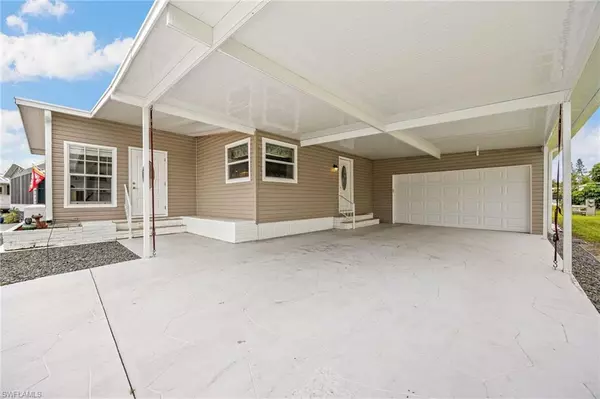 North Fort Myers, FL 33903,487 Jacklin LN
