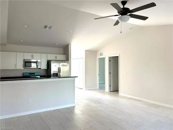 Cape Coral, FL 33990,1123 SE 5th CT