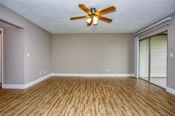 North Fort Myers, FL 33903,5917 Littlestone CT #118