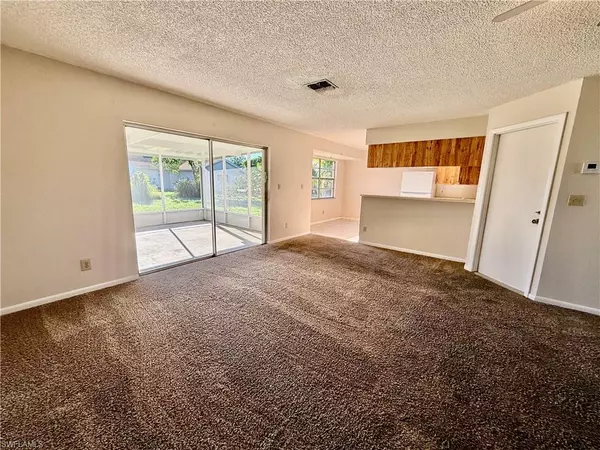 Lehigh Acres, FL 33936,111 Richmond AVE S