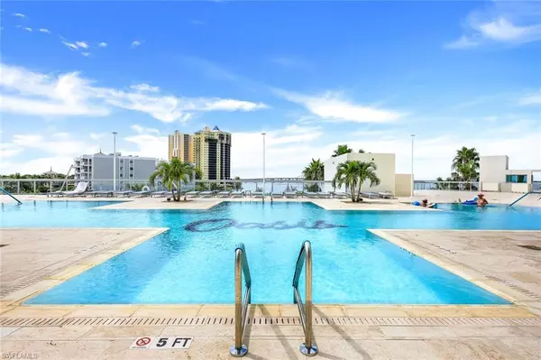 Fort Myers, FL 33916,3000 Oasis Grand BLVD #2307