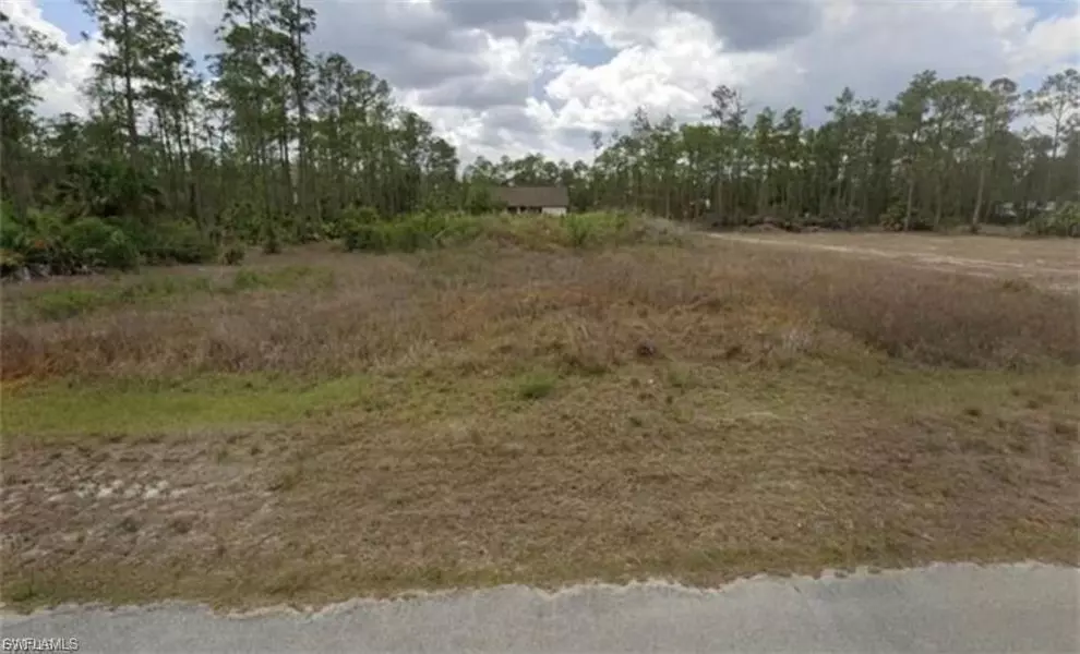 2203 Truman AVE, Alva, FL 33920