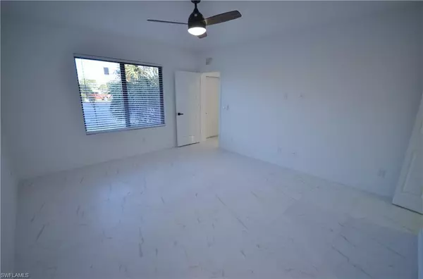 Fort Myers, FL 33916,1806 S Meador CT