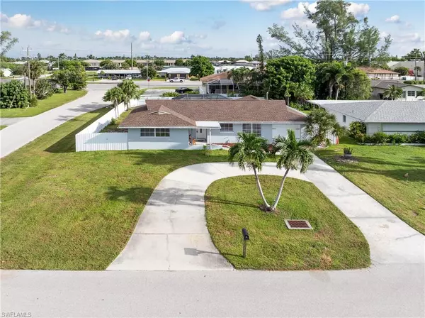 163 SW 48th TER, Cape Coral, FL 33914