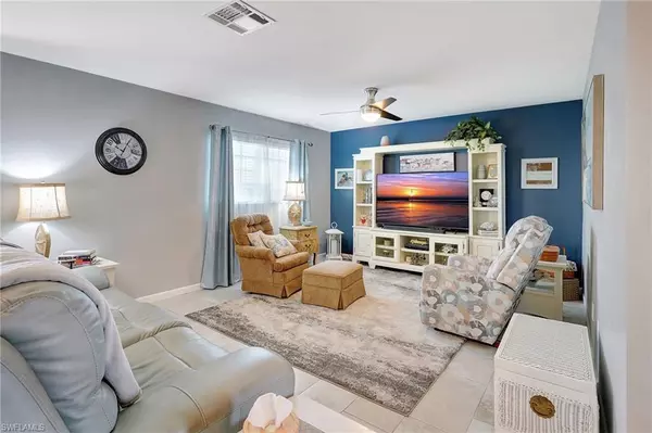 Fort Myers, FL 33919,1374 Bunker WAY