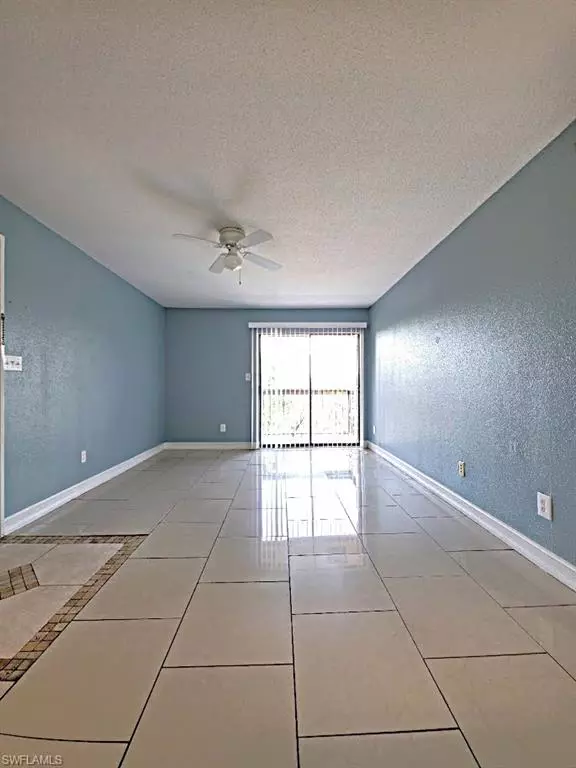 Fort Myers, FL 33916,2885 Winkler AVE #620