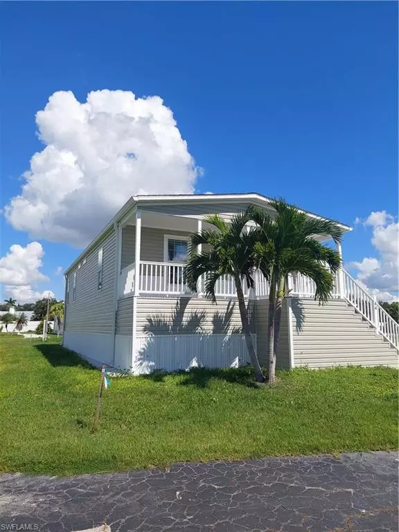 44 Dogwood WAY, Fort Myers, FL 33908