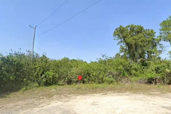 Lehigh Acres, FL 33971,2808 Dora CIR
