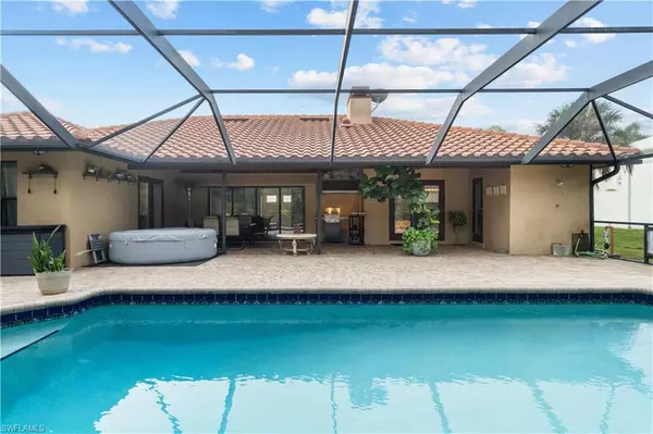 Fort Myers, FL 33908,7090 Hendry Creek DR