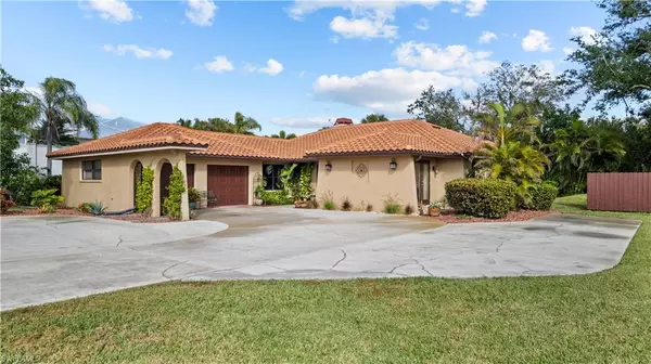 7090 Hendry Creek DR, Fort Myers, FL 33908