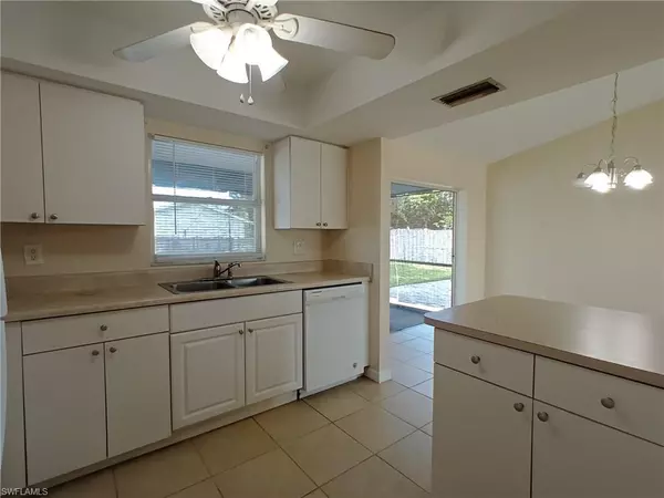 Cape Coral, FL 33990,1138 SE 19th LN