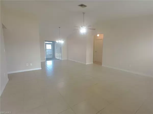 Cape Coral, FL 33990,1138 SE 19th LN
