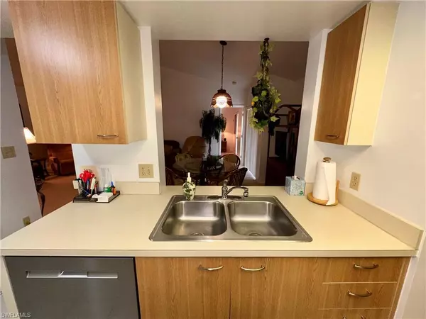 Fort Myers, FL 33912,13288 White Marsh LN #3432