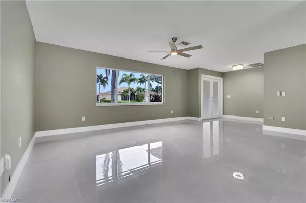 Cape Coral, FL 33914,1004 SW 51st TER