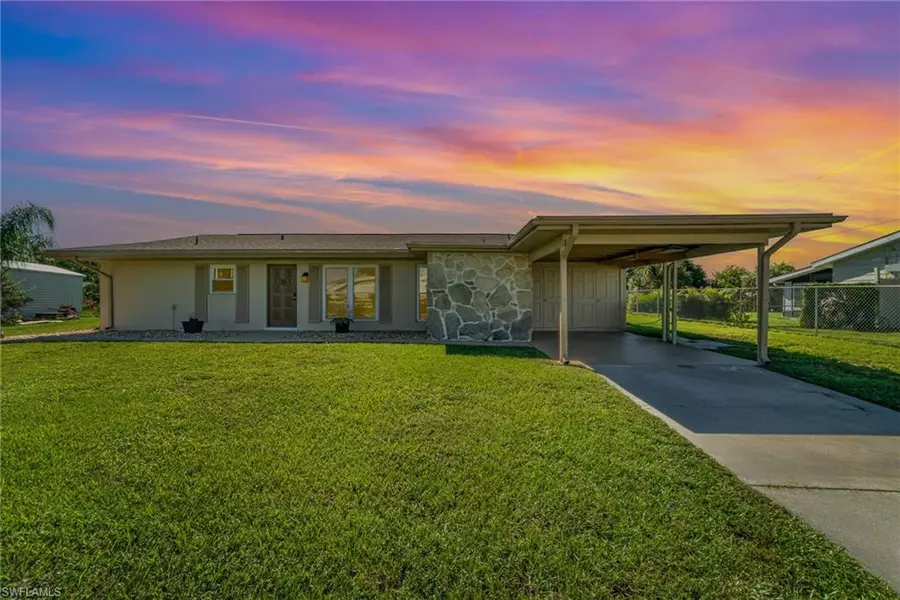 2368 Starlite LN, Port Charlotte, FL 33952