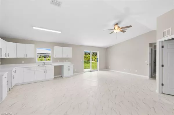 Lehigh Acres, FL 33974,318 Lamella AVE