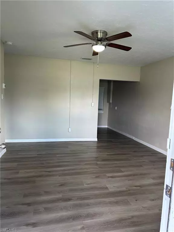 North Fort Myers, FL 33903,1111 Palm AVE