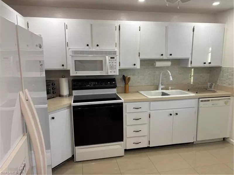 8730 Rose CT #2, Fort Myers, FL 33919