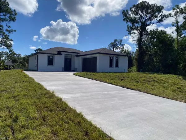 714 Hamilton AVE, Lehigh Acres, FL 33972