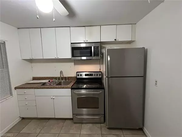 Fort Myers, FL 33916,2629 Midway AVE