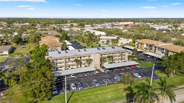 Fort Myers, FL 33907,2111 Barkeley LN #19